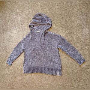 Cozy Gray Hooded Sweater
